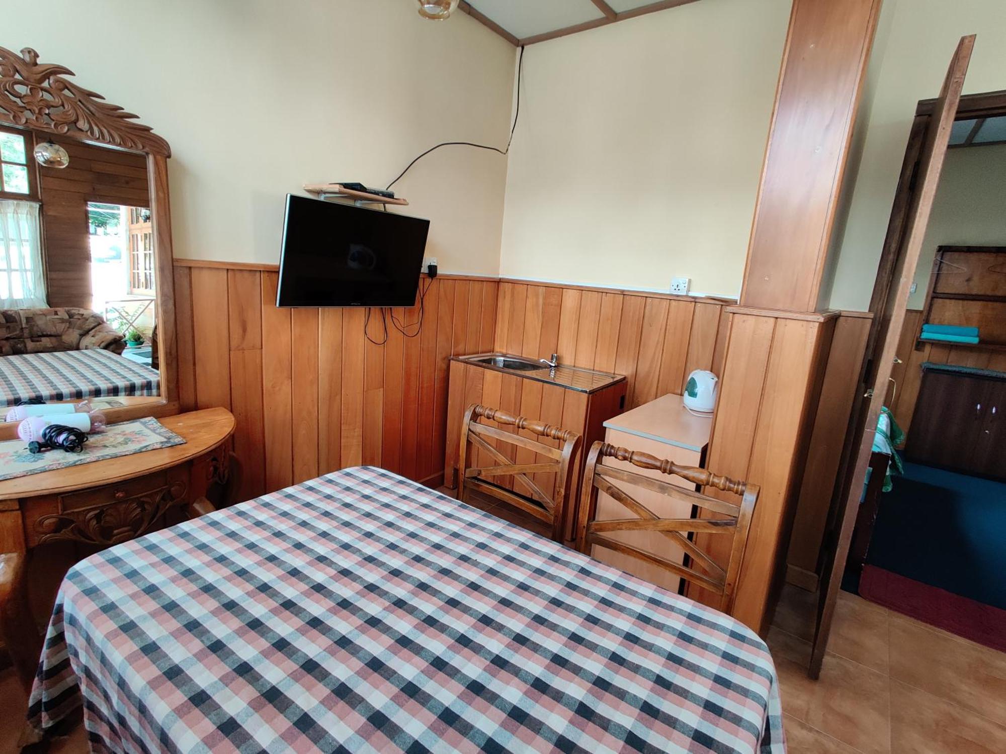 Carnation Rest Hotel Nuwara Eliya Bagian luar foto