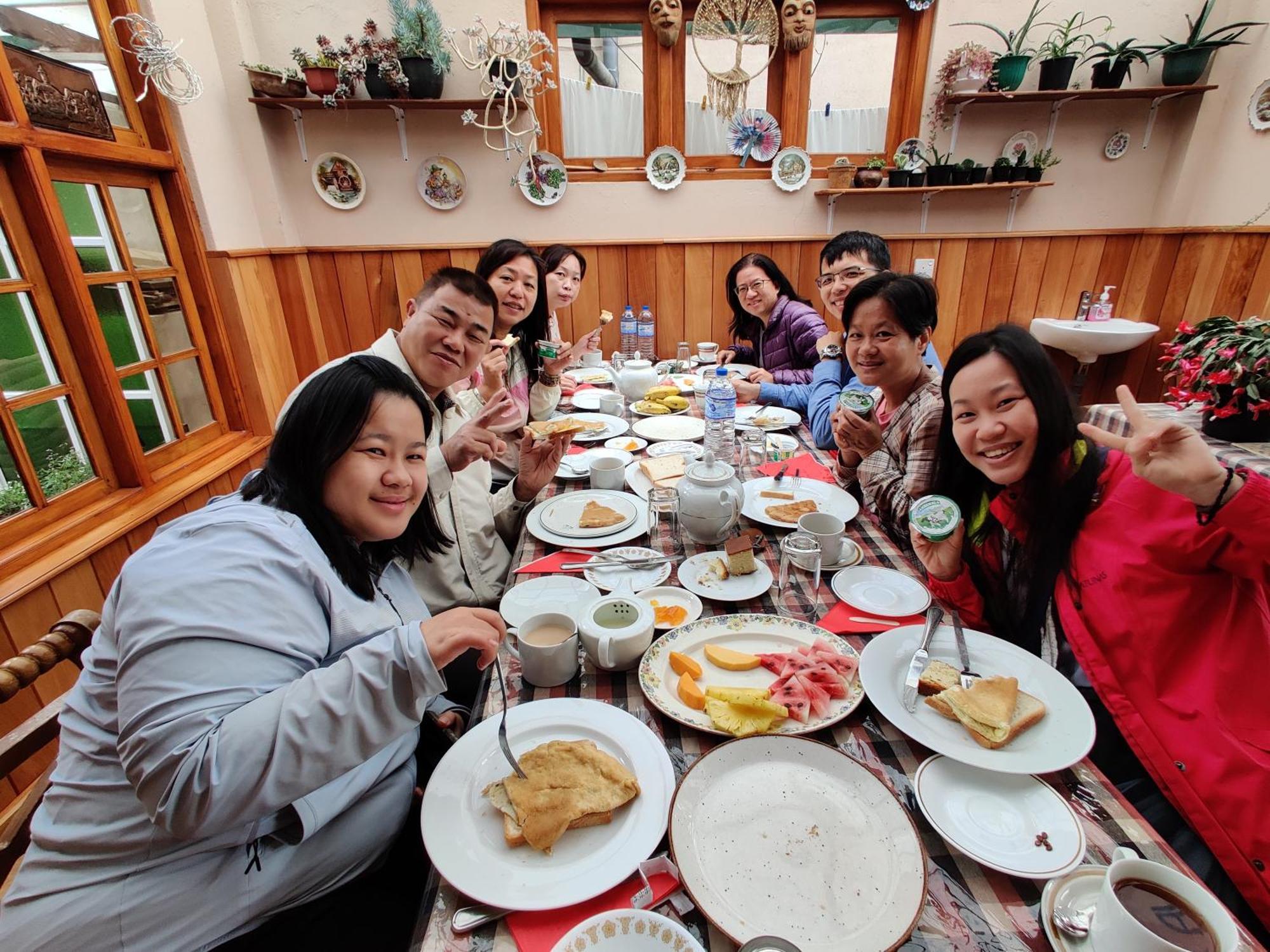 Carnation Rest Hotel Nuwara Eliya Bagian luar foto