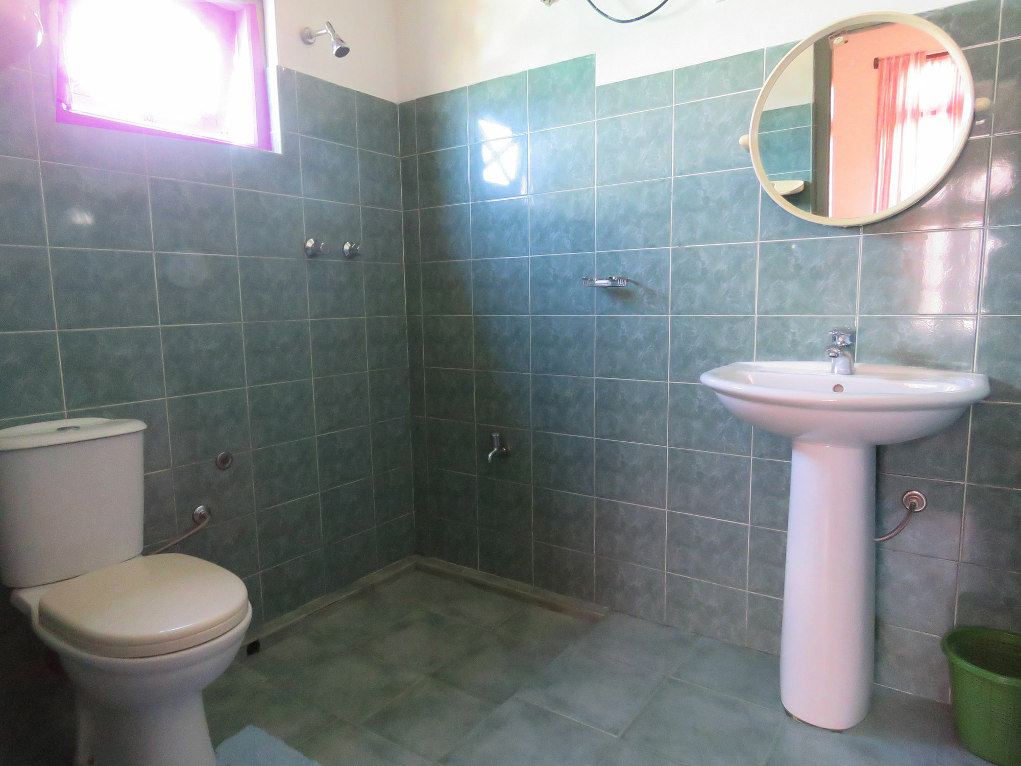 Carnation Rest Hotel Nuwara Eliya Bagian luar foto